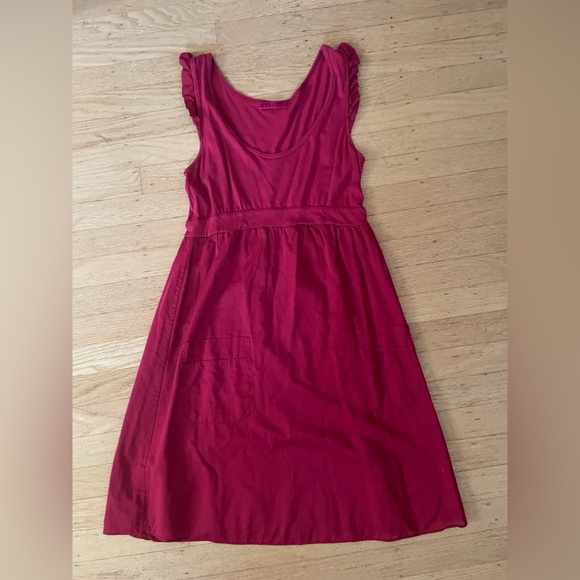 Velvet by Graham and Spencer cotton dress with pockets and pin tuck waist - Picture 2 of 9